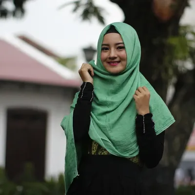 ZAYNAB - BROWNIE