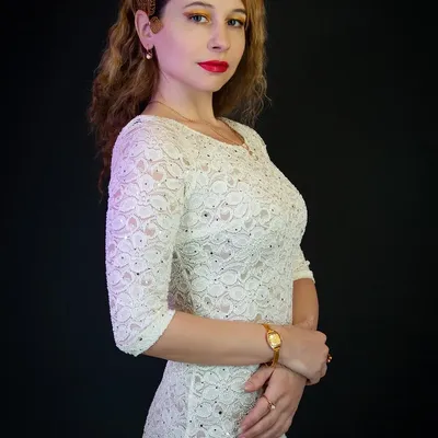 AJWA JUBAH - OLIVINE