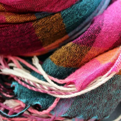 HAZEL SQUARE SCARF - EMERALD